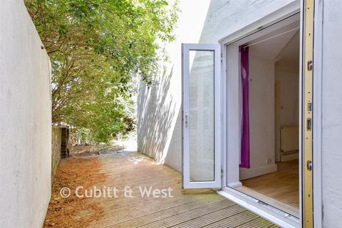 1 bedroom ground floor flat for sale, Preston Drove, Brighton, East Sussex