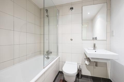 1 bedroom apartment to rent, High Timber Street London EC4V