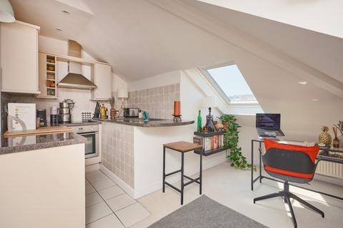 1 bedroom flat for sale, Cranbrook Road, Redland