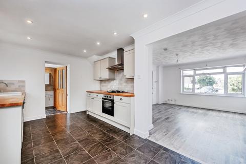 5 bedroom semi-detached house for sale, Byron Drive, Newport Pagnell