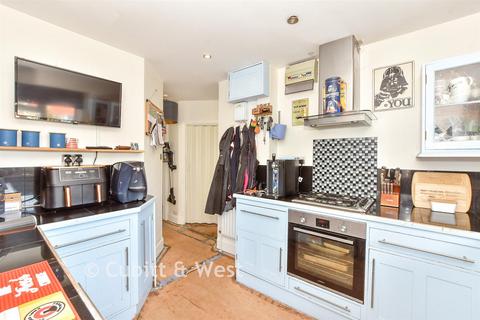 2 bedroom detached bungalow for sale, North Crescent, Hayling Island PO11