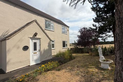 3 bedroom detached house to rent, Barkby Thorpe Lane, Thurmaston, Leicester, LE4