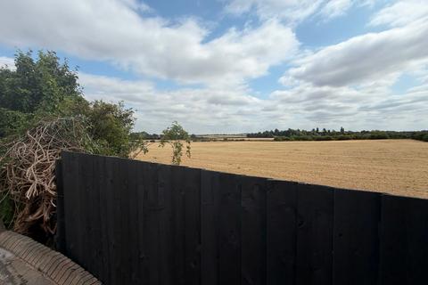 3 bedroom detached house to rent, Barkby Thorpe Lane, Thurmaston, Leicester, LE4
