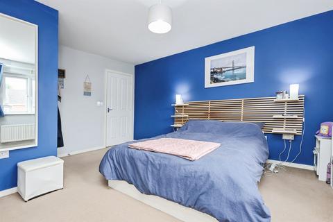 4 bedroom terraced house for sale, The Infield, HALESOWEN
