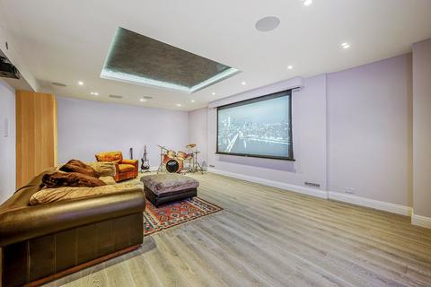 undefined, Ranelagh Road, London, W5