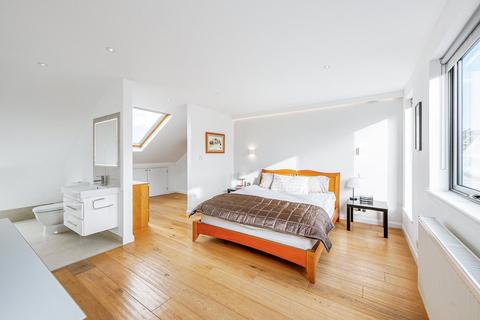 undefined, Ranelagh Road, London, W5