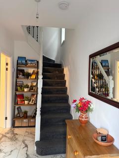 5 bedroom terraced house to rent, Westminster Gardens, Barking IG11