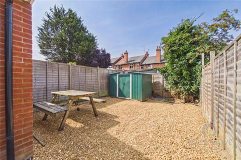 3 bedroom detached house to rent, Kingsley Road, Northampton NN2