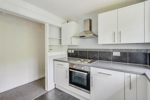 2 bedroom flat to rent, Warburton Gardens, Plymouth, PL5