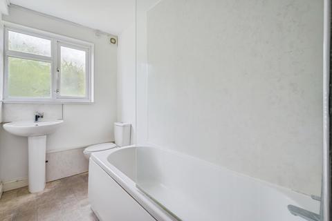 2 bedroom flat to rent, Warburton Gardens, Plymouth, PL5