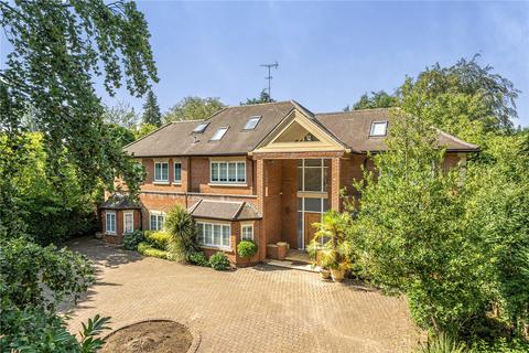 6 bedroom detached house for sale, The Common, Stanmore