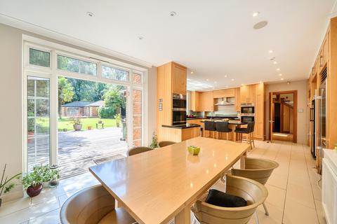 6 bedroom detached house for sale, The Common, Stanmore