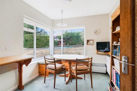 4 bedroom detached house for sale, Ruden Way, Epsom