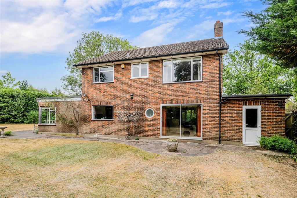 Detached house exterior