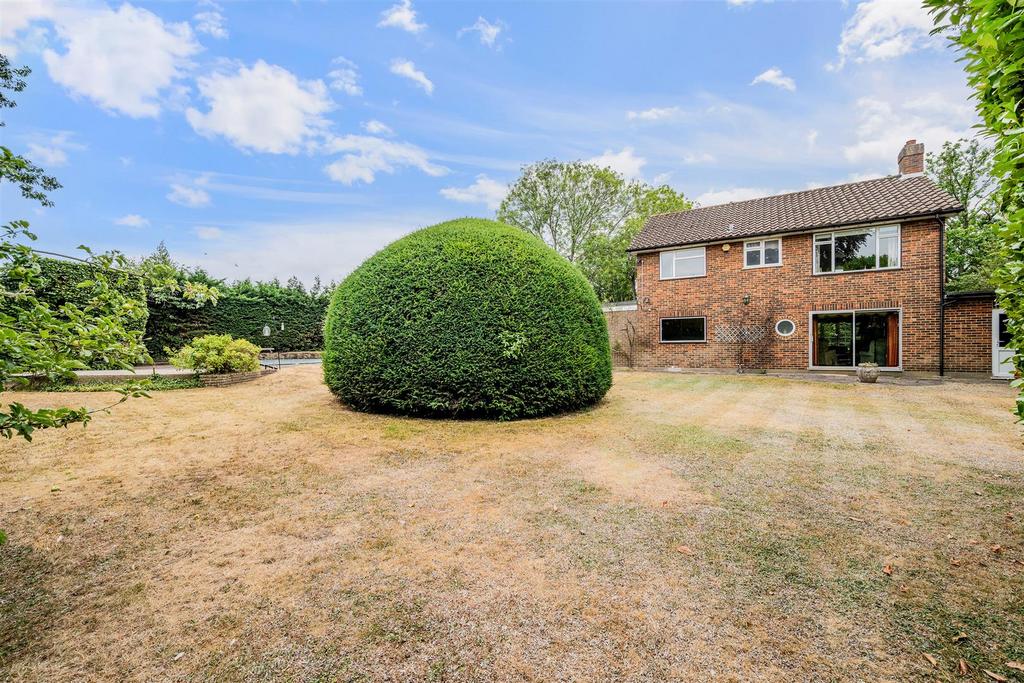 Detached house exterior