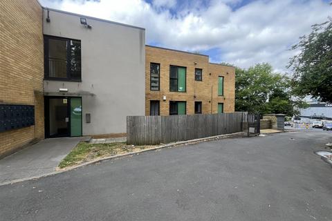 2 bedroom apartment to rent, Norfolk Park Road, Sheffield