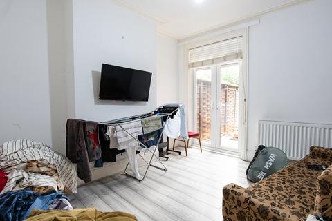 5 bedroom terraced house for sale, Nottingham Road, Derby DE21