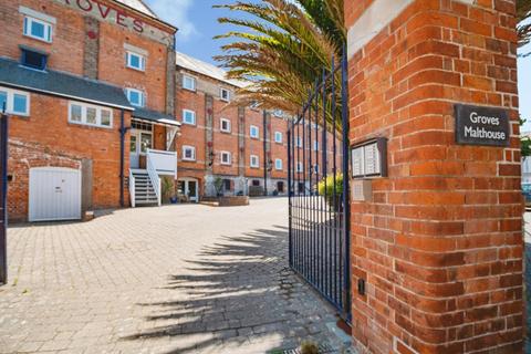 3 bedroom flat for sale, Spring Road, WEYMOUTH, Dorset, DT4