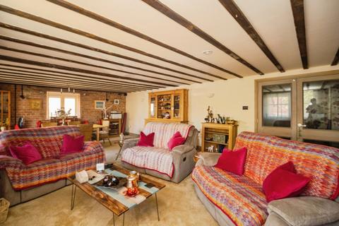 3 bedroom flat for sale, Spring Road, WEYMOUTH, Dorset, DT4