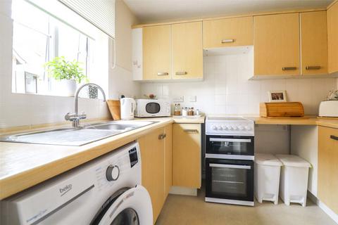 1 bedroom apartment for sale, Pinewood Court, Hampshire GU51