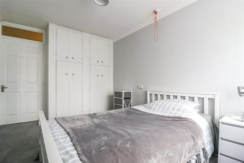 1 bedroom apartment for sale, Pinewood Court, Hampshire GU51