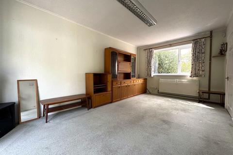 undefined, Churchward Avenue, Swindon SN2
