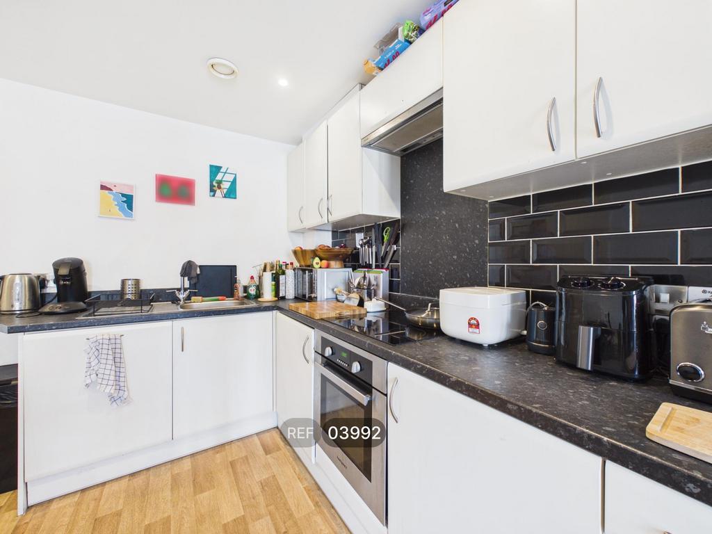 Apartment in Nottingham, Mapperley - View 3