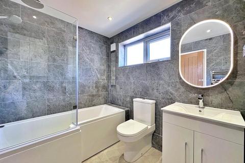 3 bedroom bungalow for sale, Clwyd Court, Prestatyn, Denbighshire, LL19