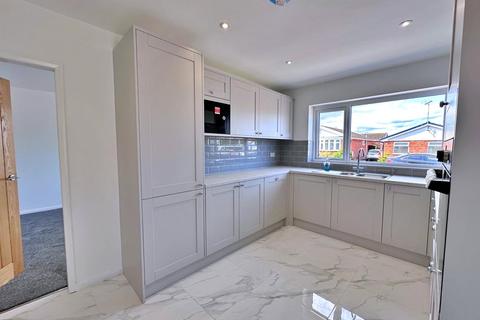 3 bedroom bungalow for sale, Clwyd Court, Prestatyn, Denbighshire, LL19