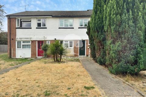4 bedroom house to rent, Goldsworthy Way, Slough SL1