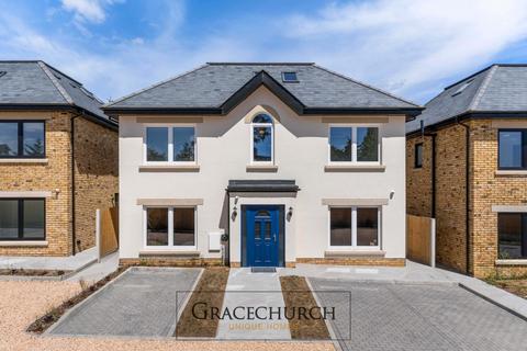 Oak Gate, Goffs Oak EN7