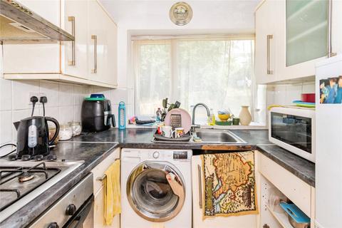 2 bedroom maisonette for sale, Gainsford Road, Southampton, Hampshire, SO19