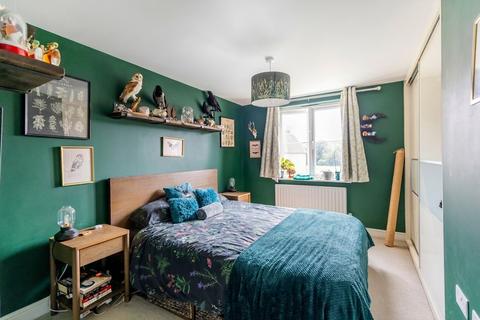 2 bedroom flat for sale, Sir Bernard Lovell Road, Malmesbury, SN16