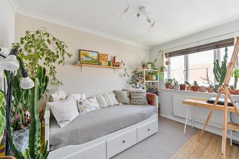 4 bedroom terraced house for sale, Elm Park, Reading RG30