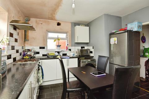 3 bedroom semi-detached house for sale, Repington Road, Stoke-on-Trent, Staffordshire, ST1