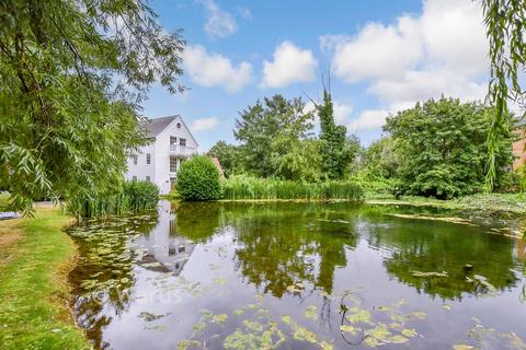 2 bedroom duplex for sale, Weir Mill, West Malling ME19