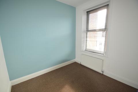 2 bedroom flat to rent, Hyde Park Street, Gateshead, NE8