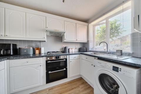 2 bedroom terraced house for sale, Andrew Road, TUNBRIDGE WELLS, TN4