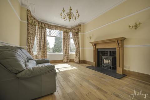 5 bedroom detached house to rent, Gower Rd, Swansea