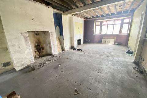 3 bedroom detached house for sale, Pantlasau, Morriston, Swansea, City And County of Swansea.