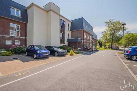 2 bedroom retirement property for sale, Clyne Common, Swansea