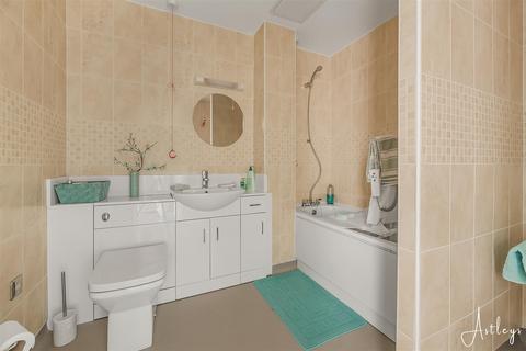 2 bedroom retirement property for sale, Clyne Common, Swansea