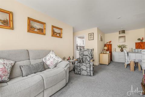 2 bedroom retirement property for sale, Clyne Common, Swansea