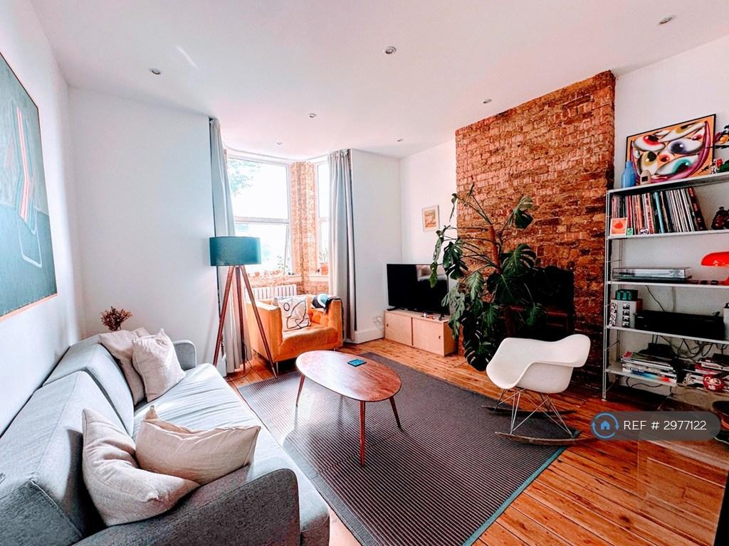 Apartment in London - View 2
