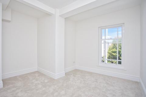 2 bedroom flat for sale, Sandgate Road, Folkestone, Kent, CT20