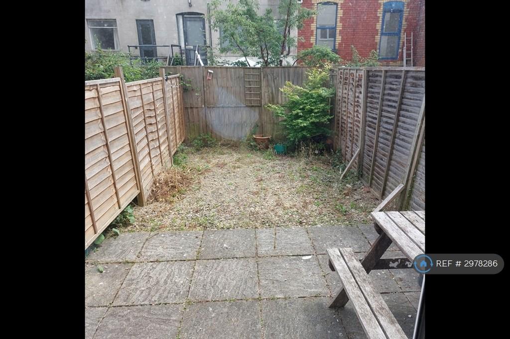 Apartment in Bristol, Stokes Croft, St Paul's - More