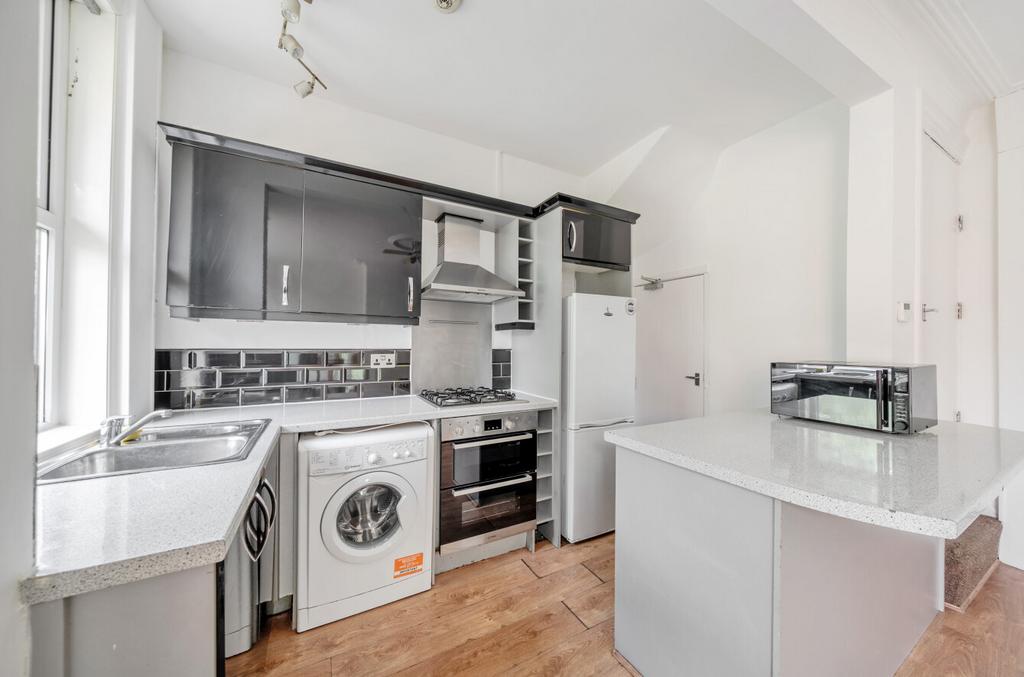 Stanmore Avenue, Burley, Leeds, LS4 - View 4