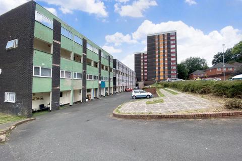 3 bed flat/apartment for rent in St. Cecilia Close, KIDDERMINSTER