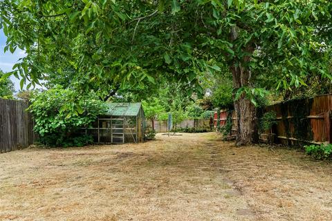3 bedroom semi-detached house for sale, Belmont Rise, Cheam, SM2