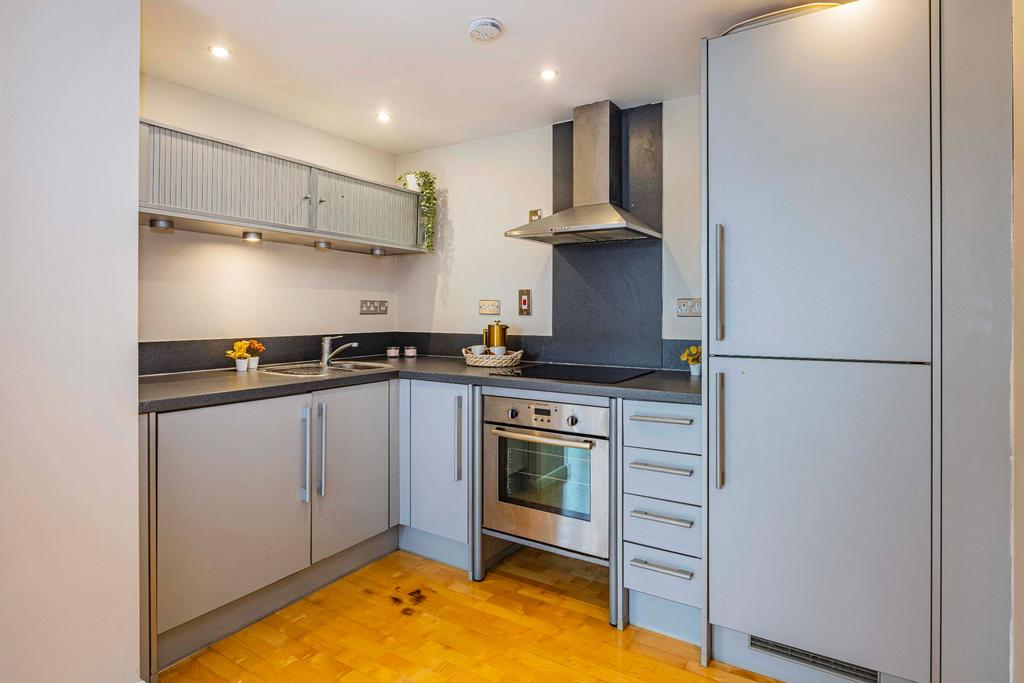 Apartment 9, Number One Fletcher Gate Adams Walk, Nottingham NG1 - View 4